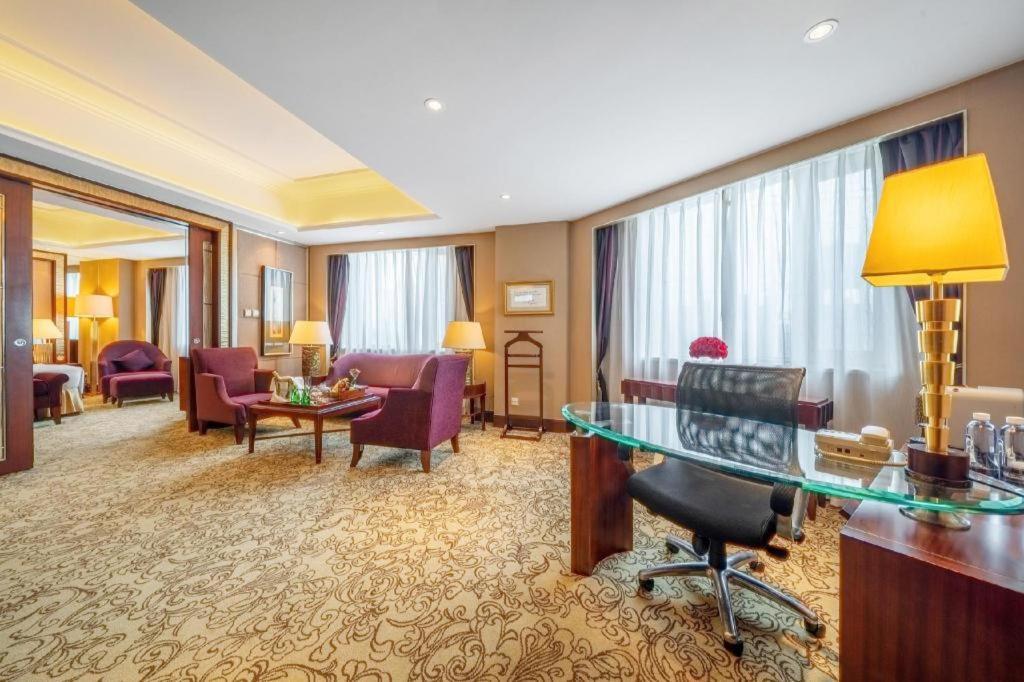 Chengdu Taihe International Hotel Exterior foto
