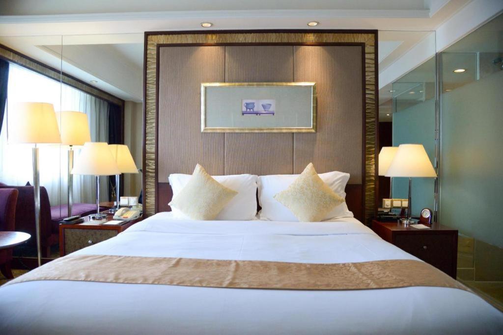 Chengdu Taihe International Hotel Exterior foto